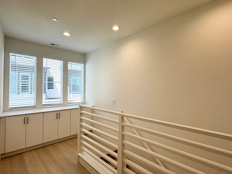 11161 Akarna Ct — Photo 20