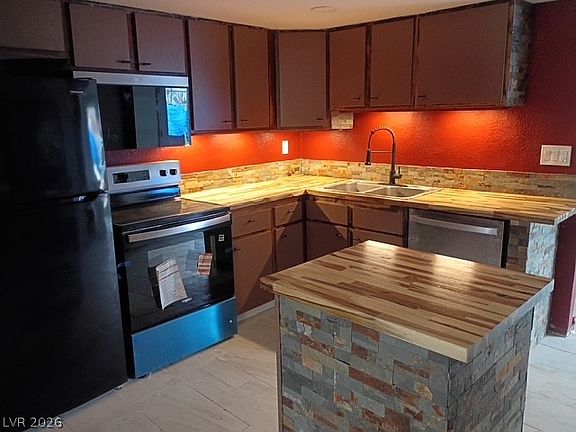 5th image of 510 E Simkins Rd