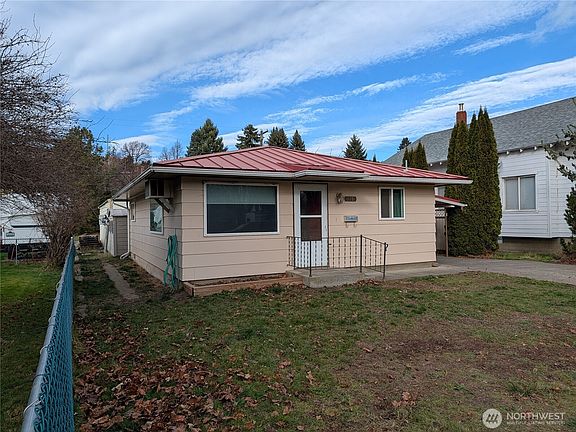 2nd image of 119 E Richmond Avenue