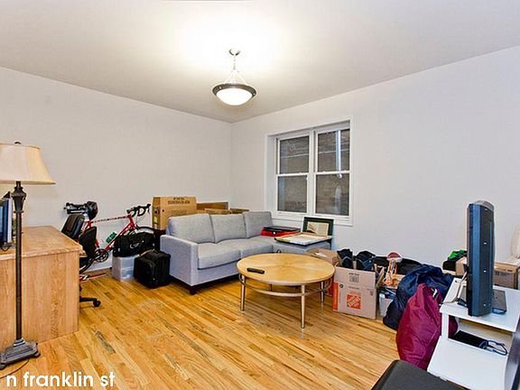 2nd image of 858 N Franklin St #717