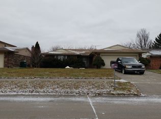 46572 Peach Grove Ave, Macomb, MI 48044