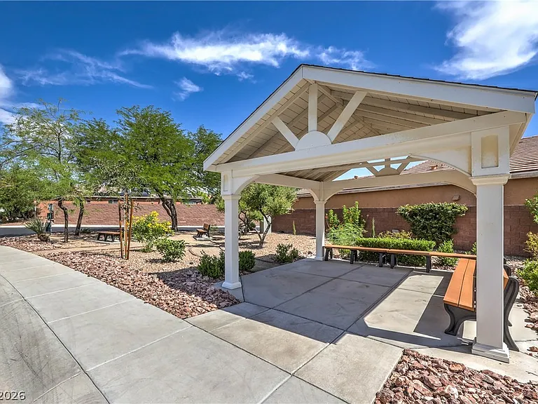8347 Campbell Springs Ave — Photo 45