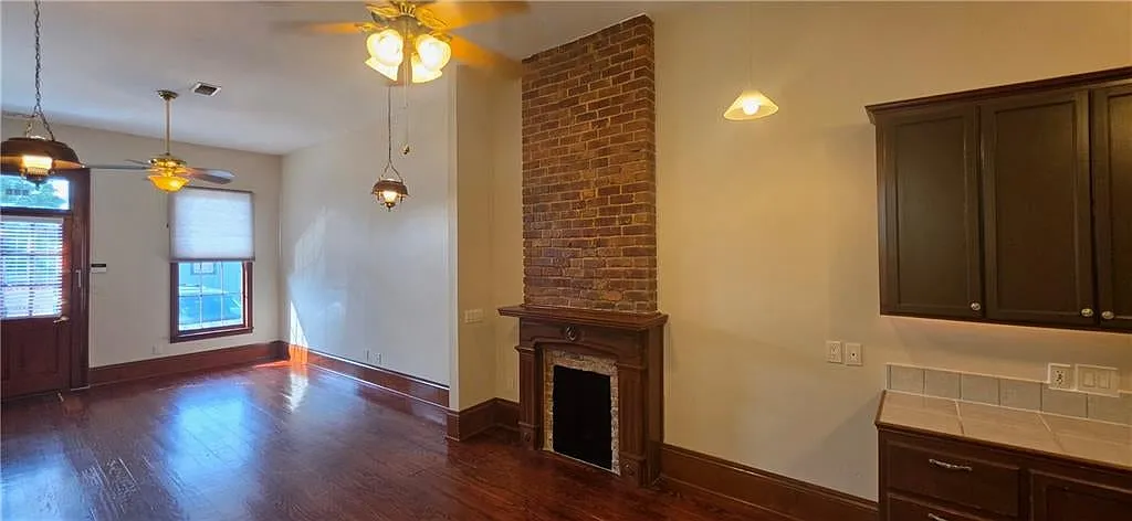 2 bed, 1143 sqft, $1,750 — Photo 4