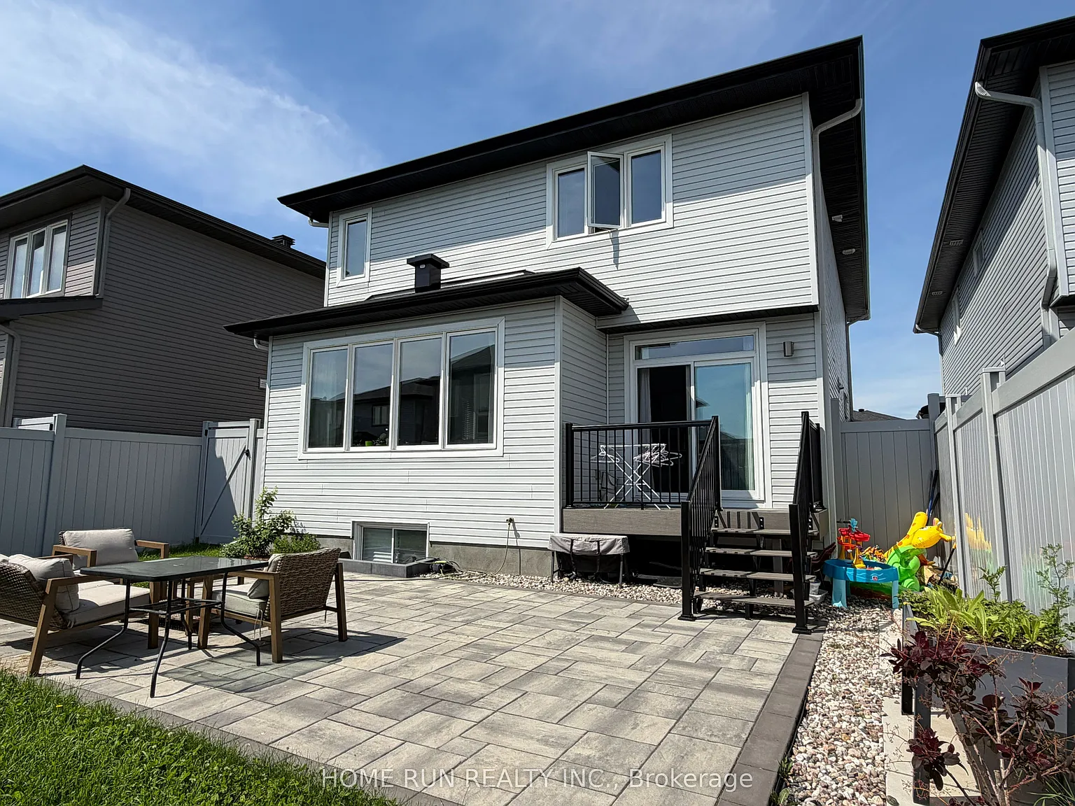 4 bed, $3,400 — Photo 2