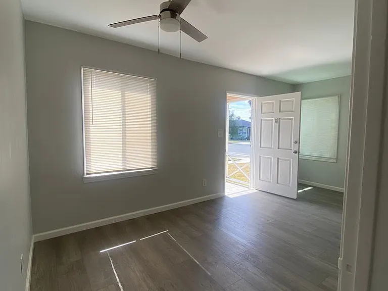 2245 Granada Ave — Photo 4