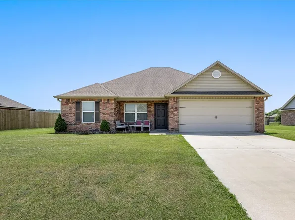 1321 General Marmaduke Dr, Prairie Grove, AR 72753