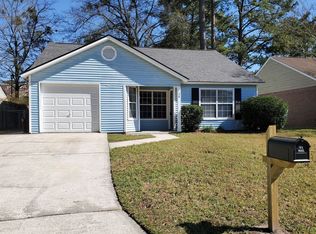 26 N Berwick Dr, Savannah, GA 31406