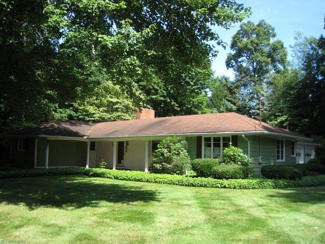 1st image of 2843 Erie Dr