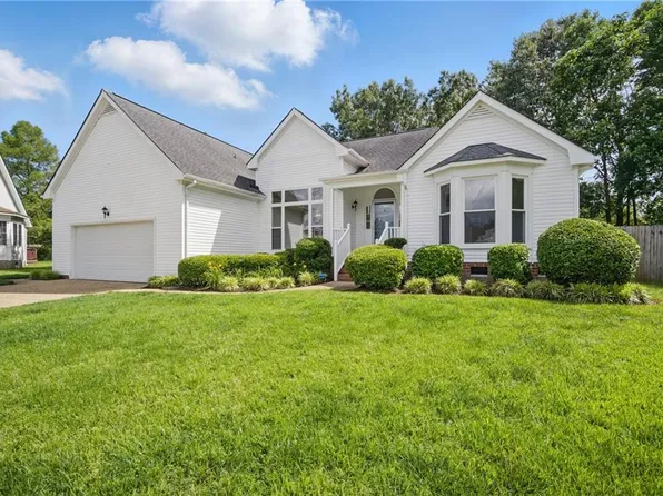 3877 Larchwood Dr, Virginia Beach, VA 23456