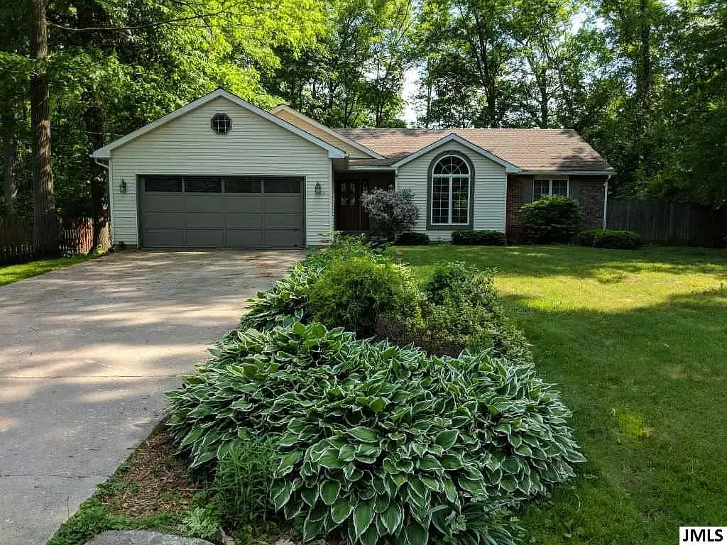 2975 Wolhavn Ln photo 1