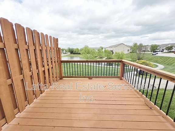 2nd image of 3335 SW Iron Creek Dr