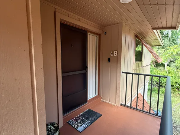 100 Sweetgum Woods Ct, Deltona, FL