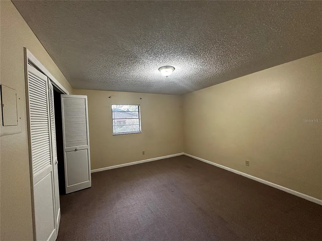 1 bed, 1.0 bath, 864 sqft, $1,000 — Photo 4