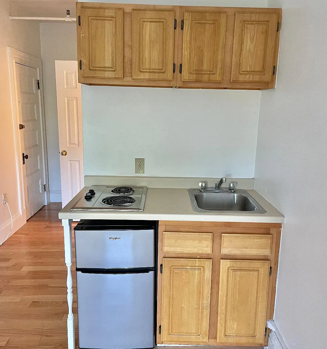 Studio, $2,045 — Photo 4
