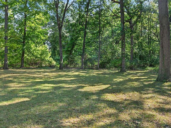 4th image of 55260 Filbert Rd