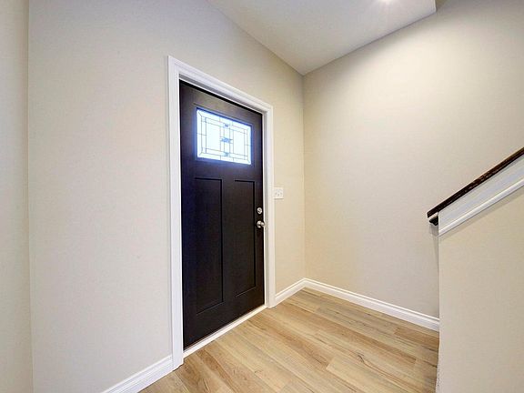 2nd image of 33755 Parkwood St