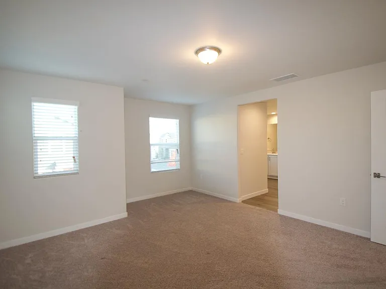 4154 Constance Rd — Photo 12