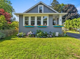 69 Breezeway Dr, Rochester, NY 14622