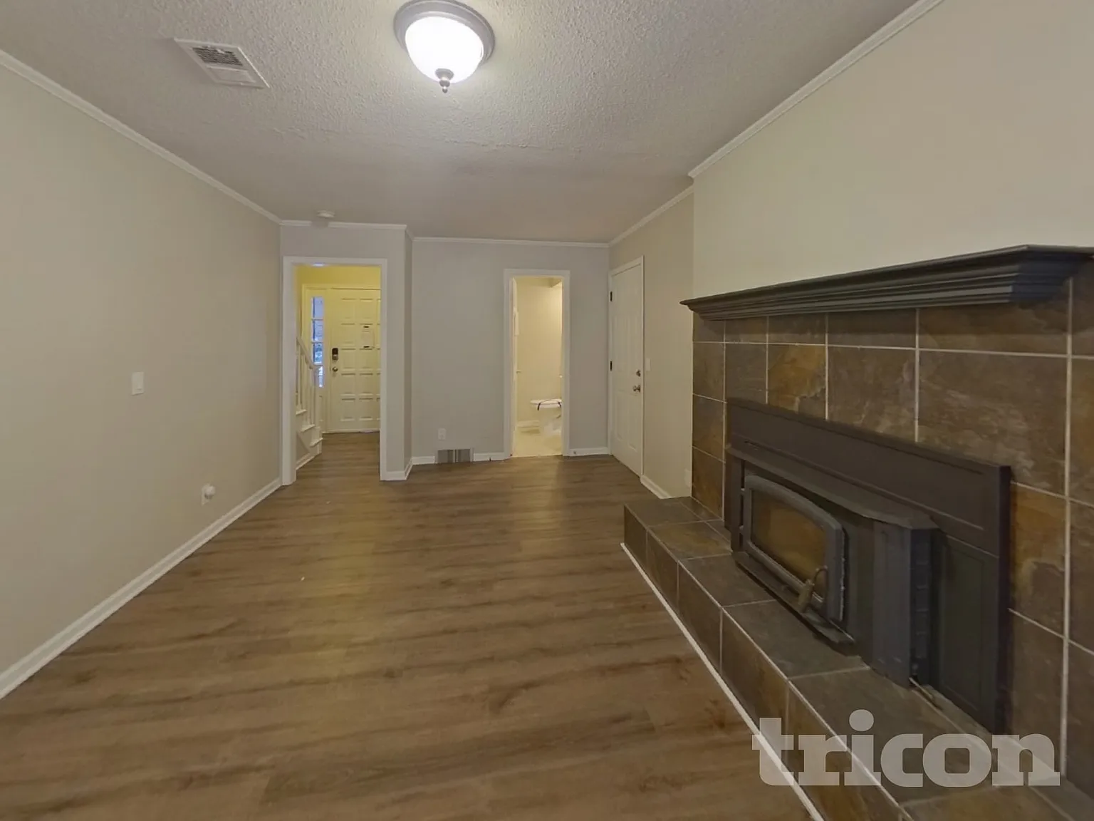 7081 Montrose Road Woodbury MN — Photo 4