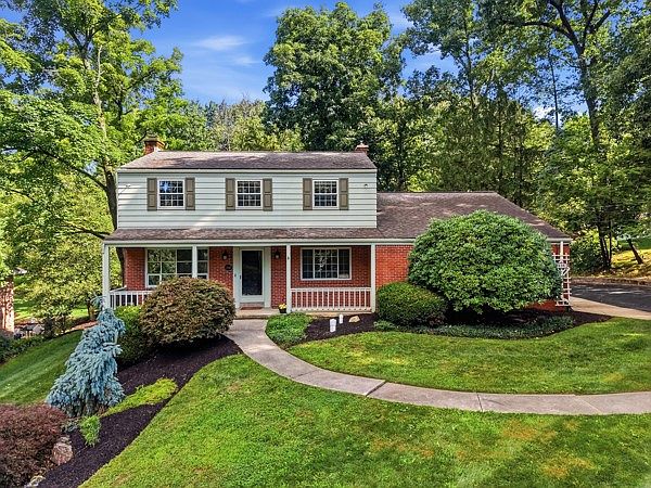 1st image of 439 Manor Rd