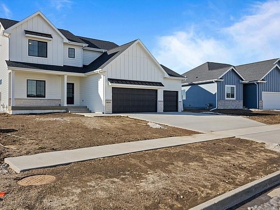 2nd image of 4638 180th St