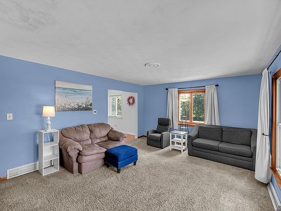 4th image of 1434 Fair St
