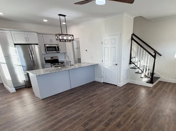 1409 Woodbine Ave, Knoxville, TN 37917