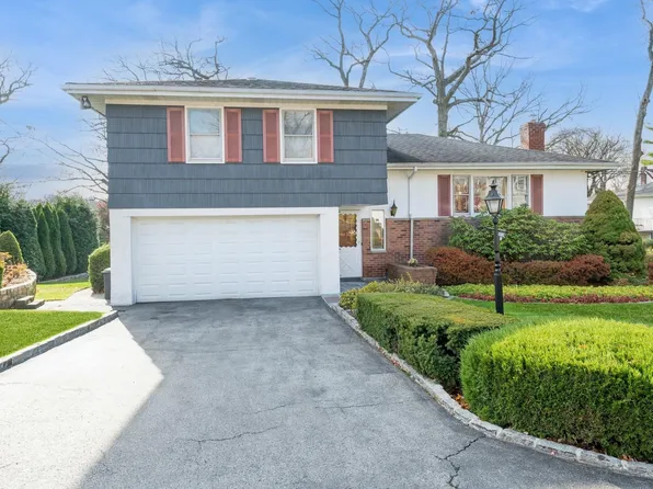 10 Lawrence Place, Yonkers, NY 10701