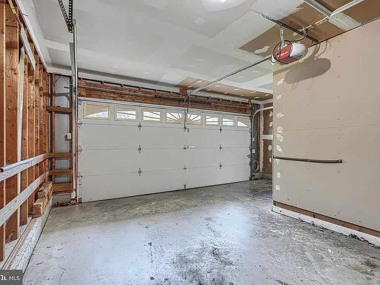 8301 Whitebark Ct — Photo 55