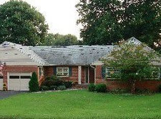 3024 Aspen Ln, Falls Church, VA 22042