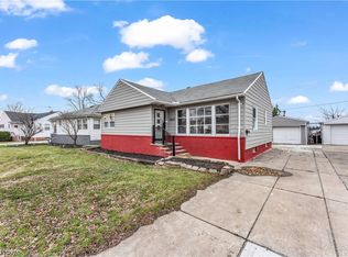 20649 Centuryway Rd, Maple Heights, OH 44137