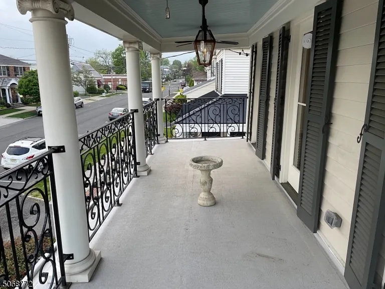 231 Elmer St — Photo 3