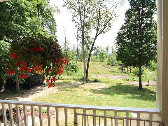 5th image of 105 Lakota Ln