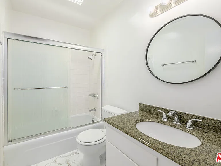 2803 Arizona Ave #8 — Photo 11