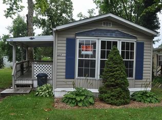 607 Willow Dr, Green Lane, PA 18054