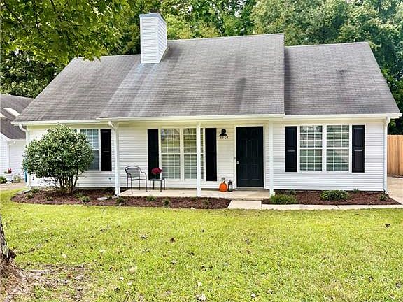 2nd image of 4404 Tyndale Ct
