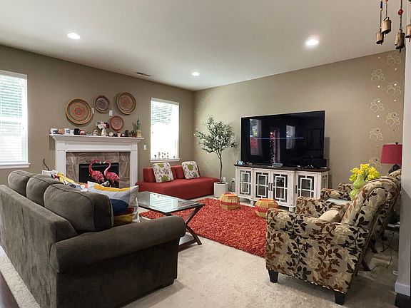 Main Floor, Living Room, Fireplace
