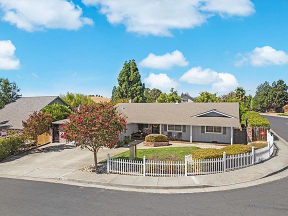 3rd image of 2191 Monterey Drive