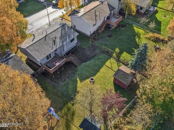7010 Burlwood Dr, Anchorage, AK 99507