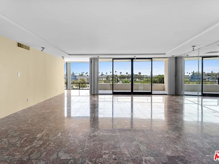 4265 Marina City Dr #101 — Photo 8