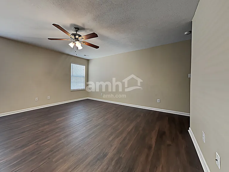 4449 Oakbank Ln — Photo 12