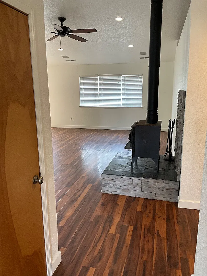 2533 Rita Ave — Photo 2