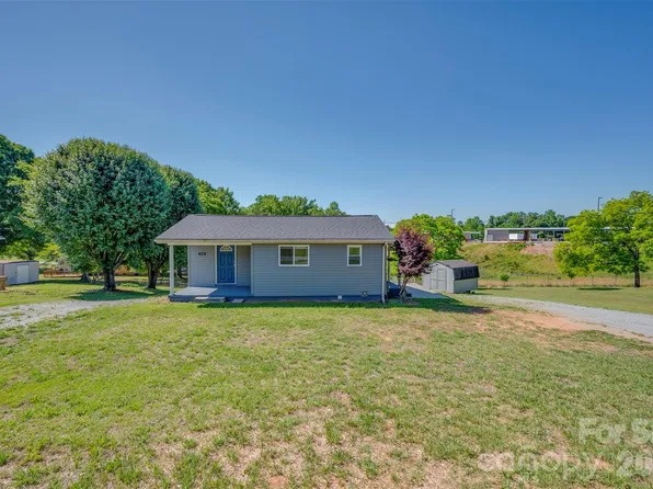 220 Roberson Rd, Forest City, NC 28043