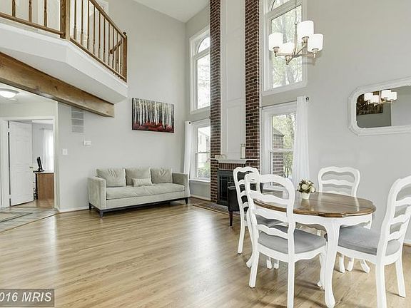 5th image of 3249 Kinross Cir