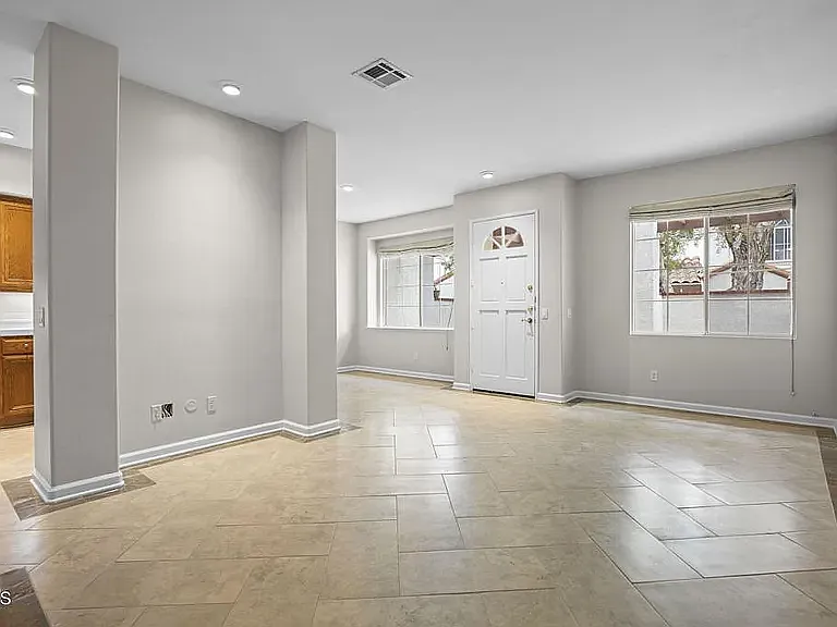 273 Camino Toluca — Photo 3