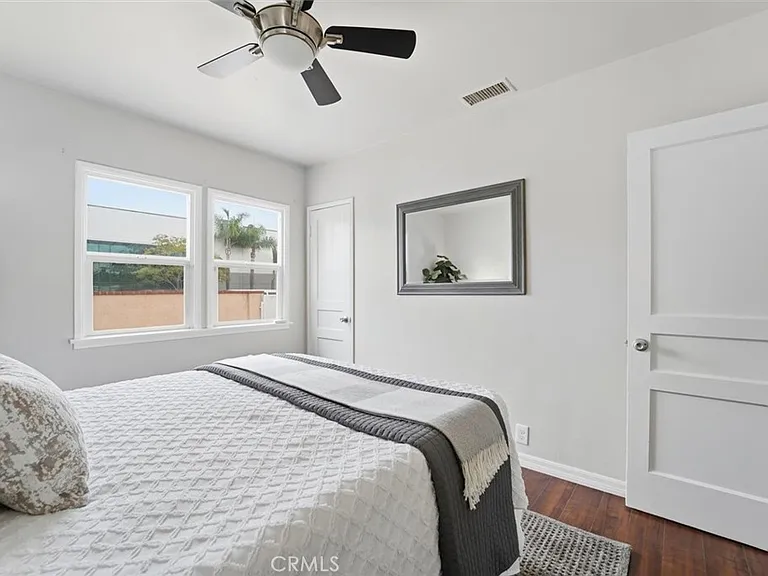 11937 S La Cienega Blvd — Photo 17