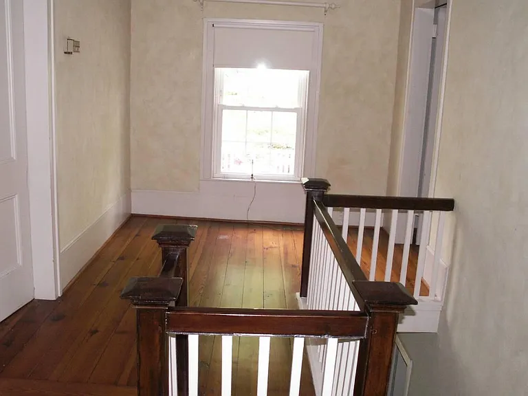 109 S Outerbridge St — Photo 9