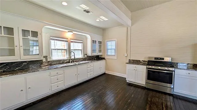 457 Sala Ave — Photo 12