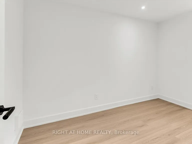 431 Arlington Ave #LOWER — Photo 17