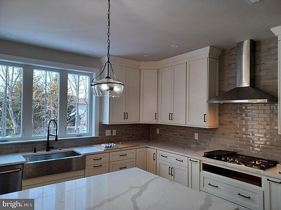 5th image of 825 D Morris Rd